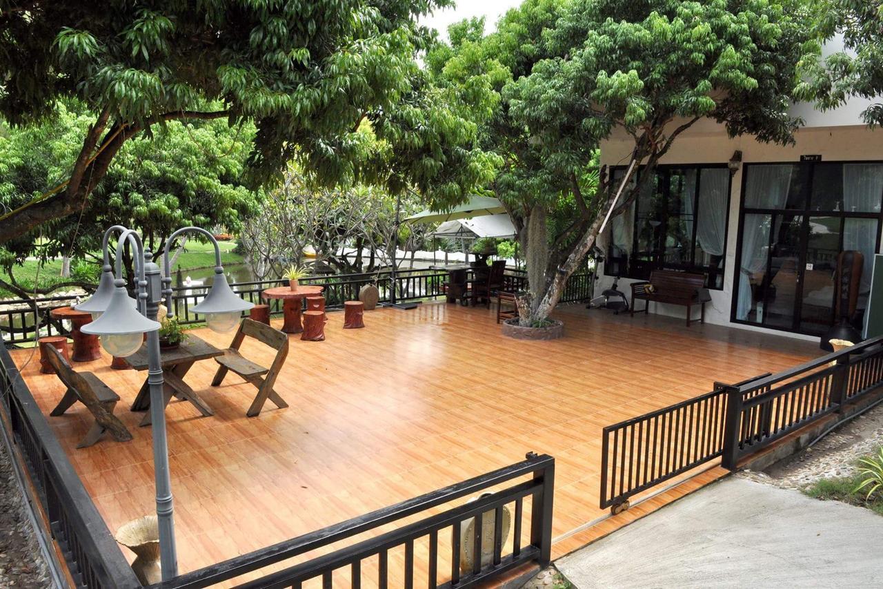 Silver Garden Resort Suan Phueng Extérieur photo