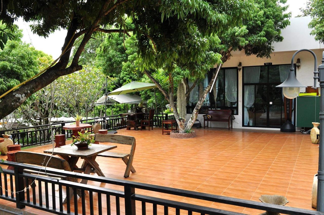 Silver Garden Resort Suan Phueng Extérieur photo